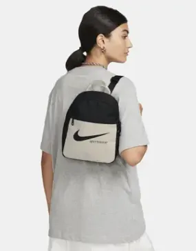Nike Sportswear Futura